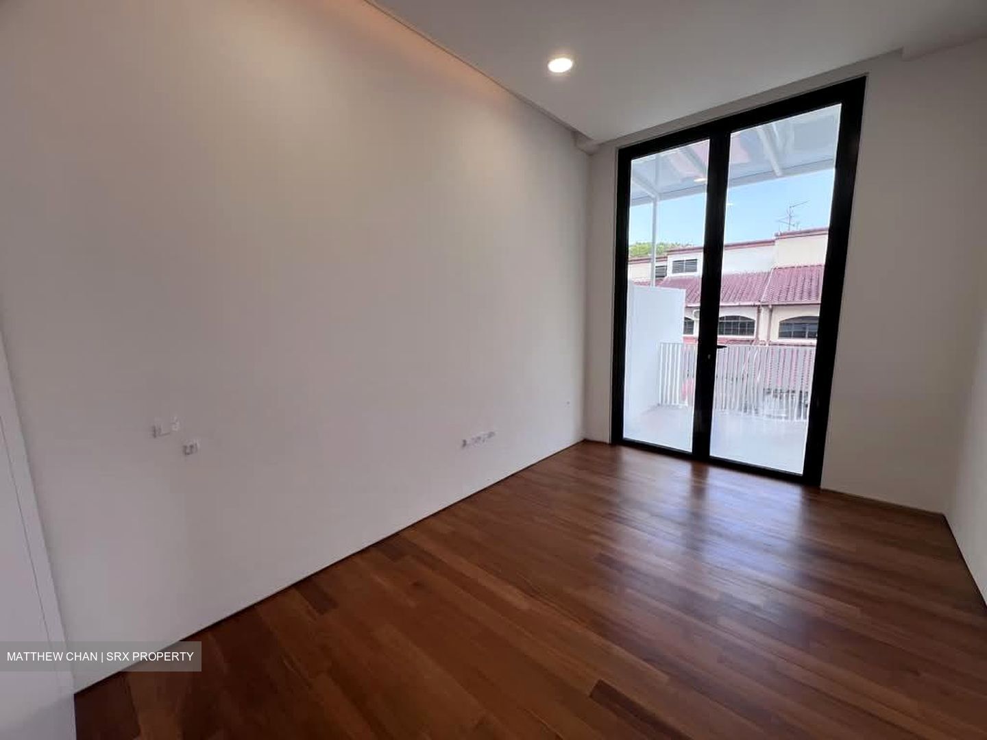 West Coast Road (D5), Terrace #565767551